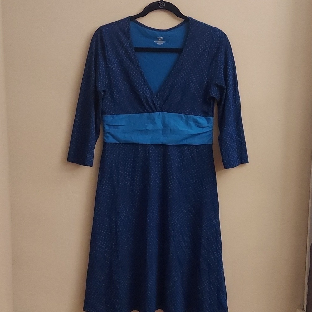 Patagonia Margot 3/4 Sleeve V Neck Pullover Dress - Picture 2 of 11